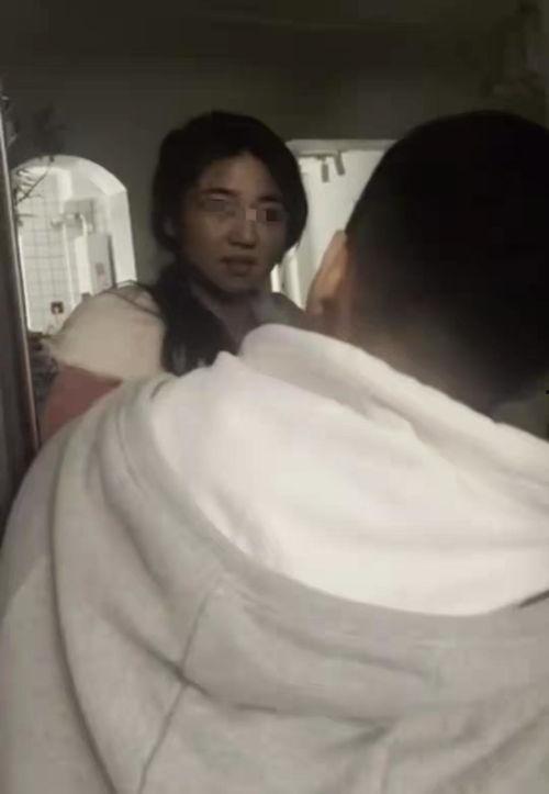 女子吃小瓜视频大全,趣味美食瞬间集结